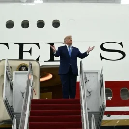 Donald Trump Resmikan Air Force One Baru Hadiah dari Qatar