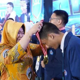 SMAN 5 Makassar Juara LCC Empat Pilar MPR RI Sulsel 2026