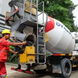 Semen Indonesia Ekspansi Pasar Beton Siap Pakai ke Permukiman Padat