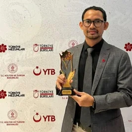 Budy Sugandi Raih Penghargaan Turkiye Alumni Awards 2026