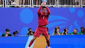 Rahasia Gacor Ronaldo: Minim Gadget hingga Terapi Es -130 Derajat