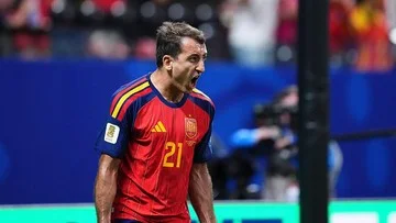 Spanyol Rayakan Oyarzabal, Striker yang Tak Heboh tapi Tajam
