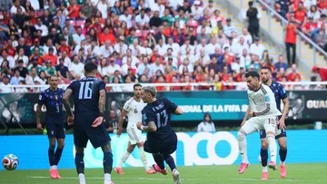 Spanyol Ungguli Uruguay 1-0 di Babak Pertama