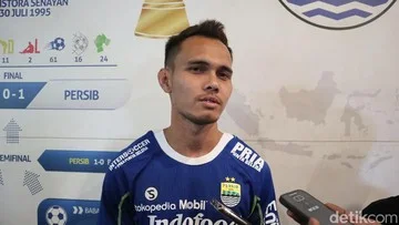 Persib Bandung Lepas Rezaldi Hehanussa, Lanjut 'Cuci Gudang'