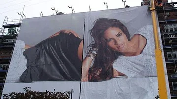 Deretan Foto Absurd yang Bikin Geleng Kepala, Tak Habis Pikir!