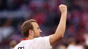 Michael Owen Dorong Harry Kane ke Barcelona: Juara Bundesliga Biasa Saja