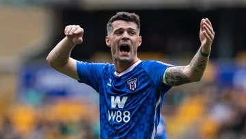 Granit Xhaka Buka Suara soal Rumor Transfer ke Chelsea