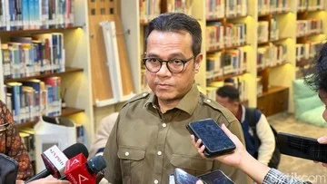 Komdigi Targetkan Kecepatan Internet RI 100 Mbps dalam 2 Tahun