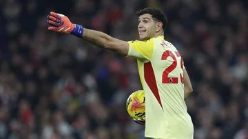 Juventus Dekati Emiliano Martinez, Kiper Aston Villa Jadi Target
