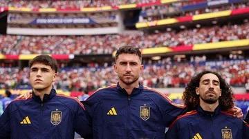 Pemain Spanyol Bela Prancis Usai Mantan PM Rajoy Berkomentar Rasis