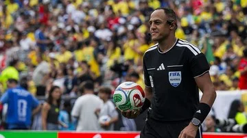 Profil Wasit Ismail Elfath, Pimpin Laga Inggris vs Argentina di Piala Dunia 2026