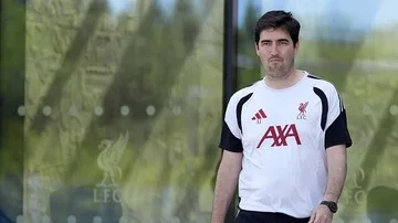Dua Tantangan Besar Menanti Andoni Iraola di Liverpool