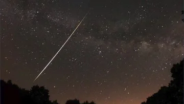 Meteor Langka Tembus Atap Rumah, Ungkap Jejak Air Asin Purba dan Kehidupan