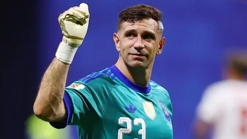 Emiliano Martinez Tampil di Piala Dunia 2026 dengan Jari Retak