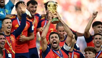 Netizen Sebut Rodri 'Football Complete' Usai Raih Semua Prestasi Sepak Bola