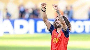 Spanyol Juara Piala Dunia, Cucurella Ditagih Janji Tato Wajah De la Fuente