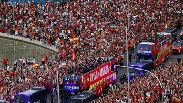 Spanyol Pawai Juara Piala Dunia 2026, Madrid Berubah Jadi Lautan Merah