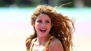 Shakira Tampil Memukau di Final Piala Dunia 2026, Netizen Sindir Pique Menyesal