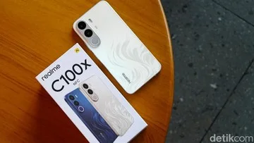 Realme C100x: Review Ponsel Entry-Level dengan Baterai 8.000 mAh