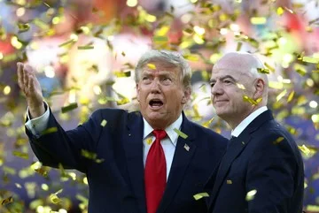 Presiden FIFA Gianni Infantino Dekat dengan Lingkaran Donald Trump