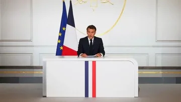Macron Dukung UEFA Lawan Infantino, Dukung Ceferin Maju Calon Presiden FIFA