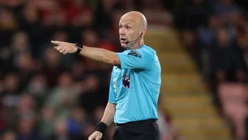 Pensiun Jadi Wasit, Anthony Taylor Langsung Dapat Kerjaan Baru di Turki