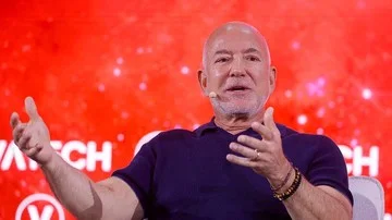 Bezos dan DiCaprio Sumbang Rp 3,5 T untuk Selamatkan 100 Spesies Terancam Punah