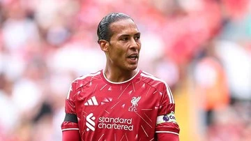 Van Dijk Sambut Potensi Kedatangan Araujo di Liverpool