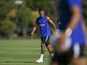 Chelsea Beri Tenggat Man City Rp 2,8 T untuk Enzo Fernandez atau Batal