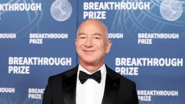 Investasi Jeff Bezos di Liverpool Lewat Konsorsium 1892 Holdings