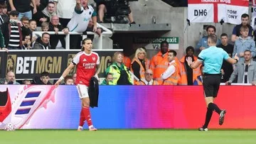 Aturan Baru Liga Inggris Ancam Taktik Lemparan Jauh Arsenal Musim Ini