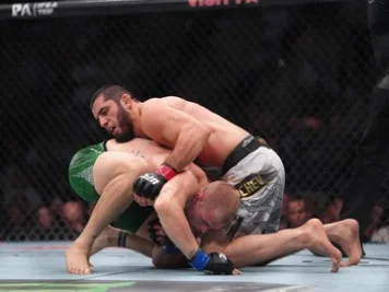 Dana White Ungkap Kekesalan Usai Pertarungan Islam Makhachev