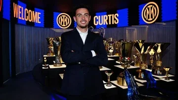 Inter Milan Resmi Rekrut Curtis Jones dari Liverpool dengan Kontrak Jangka Panjang