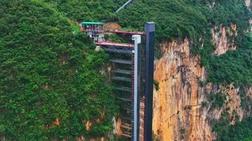 Operasional lift tebing Yunnan ubah rute tempuh sekolah jadi 30 menit