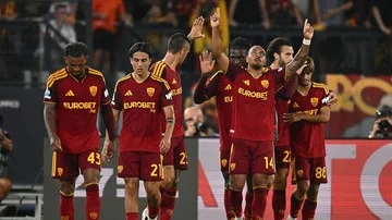 Roma Vs Fiorentina: Donyell Malen Cetak Hat-trick dan Bantai La Viola 4-0