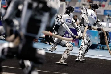 Kompetisi Tarik Tambang Robot Humanoid Ramaikan Olimpiade Beijing