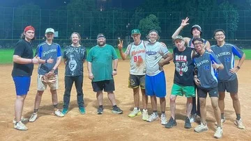 Slowpitch Jakarta Makin Populer, Personel Band Dunia Ikut Main Bareng