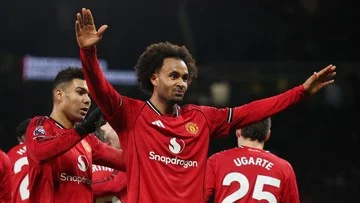 Striker Manchester United Joshua Zirkzee Masuk Radar Fiorentina