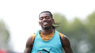 Rafael Leao Pilih Galatasaray Dibanding Aston Villa dalam Bursa Transfer