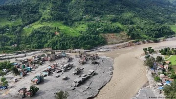 Pemanasan Global Picu Runtuhnya Gletser Himalaya Seluas 1.300 Meter