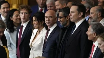 Donald Trump Cemooh Upaya Pendekatan Jeff Bezos dan Mark Zuckerberg Usai Pemilu