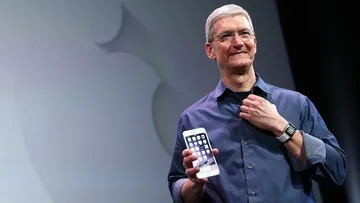 Apple Watch Jadi Warisan Terbesar Tim Cook Saat Estafet Kepemimpinan