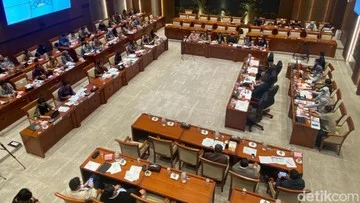 Komdigi Usul Tambahan Dana 2027 Sebesar Rp 3,23 Triliun di DPR