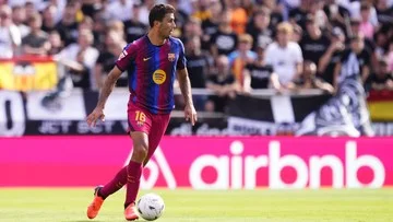Rodri Bersinar di Mestalla, Hansi Flick Puji Debut Sang Gelandang