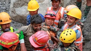 Kisah Manusia Terowongan Cari Korban Hilang di Pembangkit Nepal