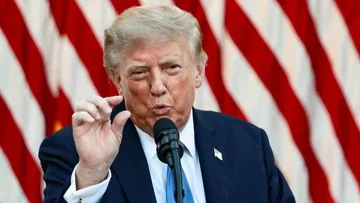 Klaim Kontroversial Donald Trump atas Bulan Picu Debat Hukum Antariksa