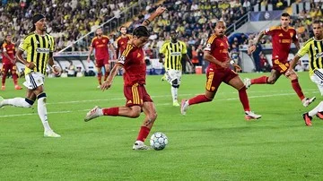 Fenerbahce vs AS Roma Sama Kuat pada Laga Perdana Liga Champions