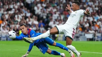 Real Madrid vs Rayo Vallecano: Debut Berat Emil Audero Berakhir Kekalahan 1-4