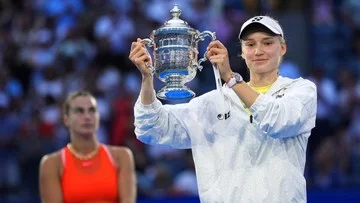 Rybakina Cetak Sejarah Usai Juara US Open dan Rebut Peringkat Satu Dunia