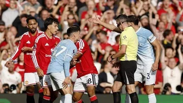 Derbi Manchester Tanpa Gol, Foden Diusir Wasit di Paruh Pertama